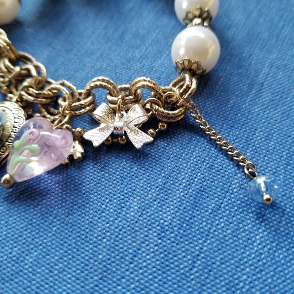 Betsey Johnson Half-Stretch Floral High Heel Charm Bracelet - GPC - Picture 4 of 6